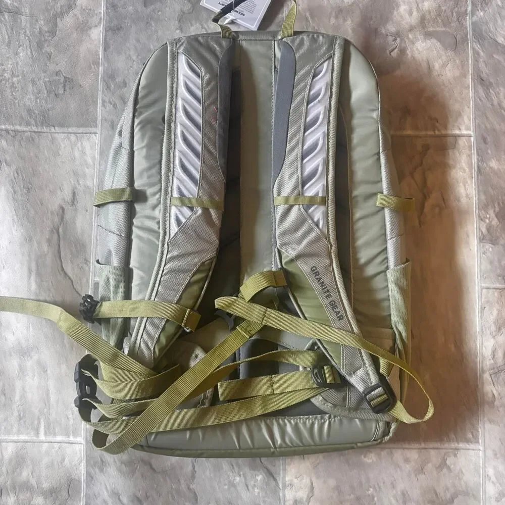 Granite Gear Campus Collection Backpack NWT Green Grey School Hiking Gorpcore